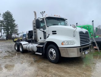 2013 MACK CXU613 DAYCAB 027143