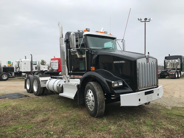 2012 KENWORTH T800  DAYCAB