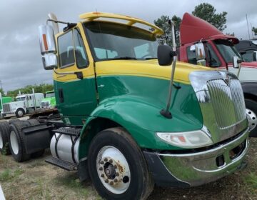 2007 INTERNATIONAL 8600 DAYCAB J10695