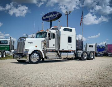 2000 KENWORTH W900L PRE ELOG SLEEPER 854400