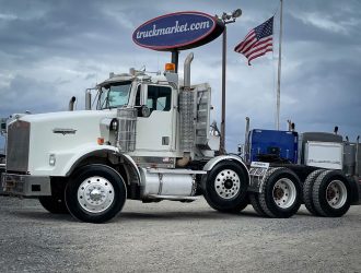 1998 KENWORTH T800W TRI AXLE DAYCAB 773722