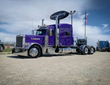 2015 PETERBILT 389 PRIDE & CLASS SLEEPER 293882
