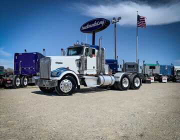 2003 KENWORTH W900L DAYCAB 383297