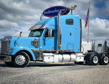 2011 FREIGHTLINER CORONADO SLEEPER AY9612