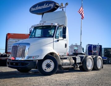 2007 INTERNATIONAL 8600 DAYCAB 377690