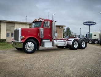 2005 PETERBILT 379 DAYCAB 835210