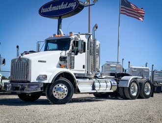 2015 KENWORTH T800 DAYCAB 445896