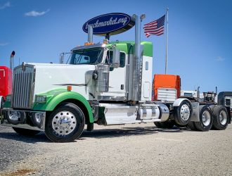 2013 KENWORTH W900L TRI AXLE SLEEPER 339037