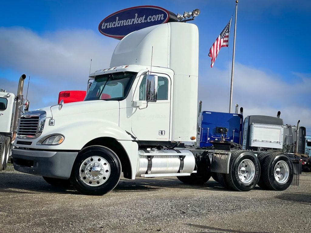 2013 FREIGHTLINER COLUMBIA GLIDER KIT DAYCAB