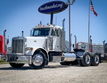 1998 PETERBILT 379 PRE ELOG DAYCAB 454371