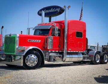 2016 PETERBILT 389 PRIDE & CLASS GLIDER KIT 390140