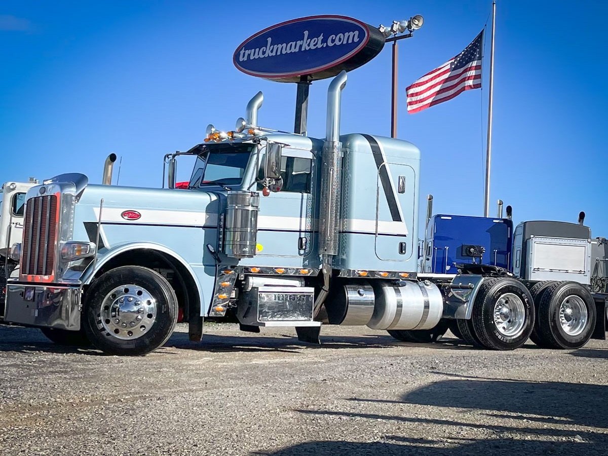 2020 PETERBILT 389 SLEEPER