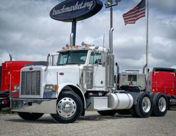 2000 PETERBILT 379 PRE ELOG DAYCAB 483552