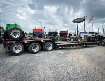 2006 PETERBILT 378 DAYCAB 660810