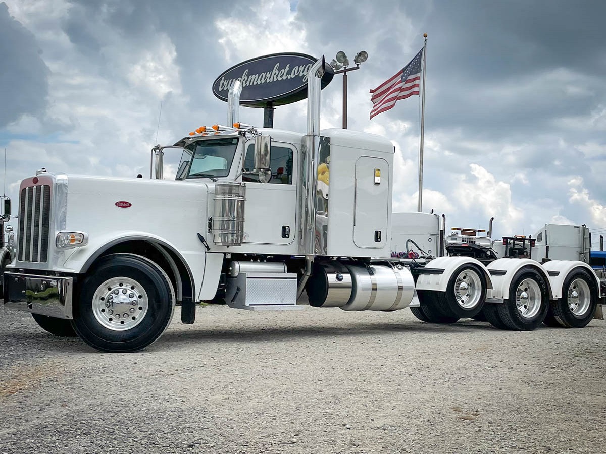 2020 PETERBILT 389 TRI AXLE SLEEPER