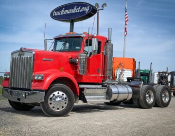 2005 KENWORTH W900 DAYCAB 119535