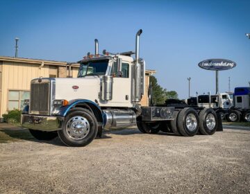 2007 PETERBILT 379 DAYCAB 662193