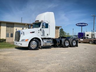 2012 PETERBILT 386 DAYCAB 153987