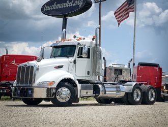 2014 PETERBILT 386 DAYCAB 217542