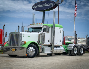2005 PETERBILT 379EXHD SLEEPER 860914