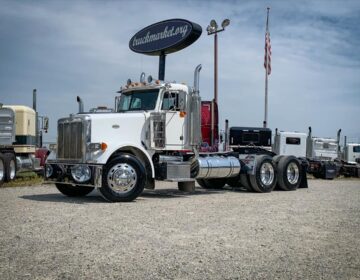 1997 PETERBILT 378 PRE ELOG DAYCAB 434142