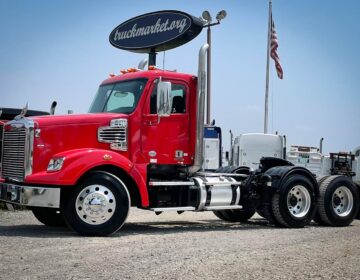 2012 FREIGHTLINER CORONADO DAYCAB BX5672