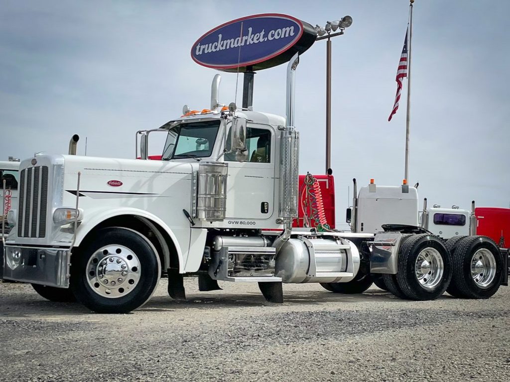 2016 PETERBILT 389 GLIDER KIT DAYCAB