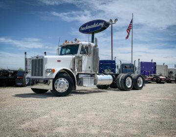 2002 PETERBILT 379 CAB & CHASSIS 575982