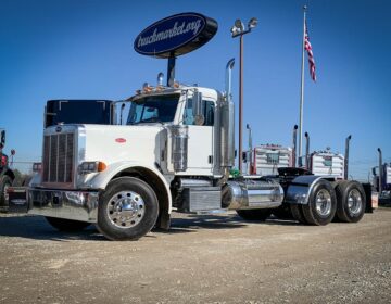 2006 PETERBILT 379 DAYCAB 653295