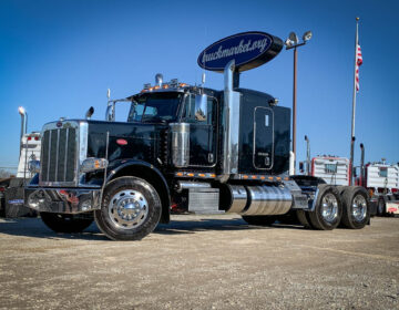 2014 PETERBILT 388 SLEEPER 239322