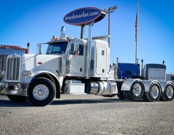2020 PETERBILT 389 TRI AXLE SLEEPER 648904