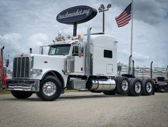 2016 PETERBILT 389 TRI AXLE SLEEPER 317055SL