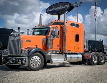2008 KENWORTH W900L STUDIO SLEEPER 203867