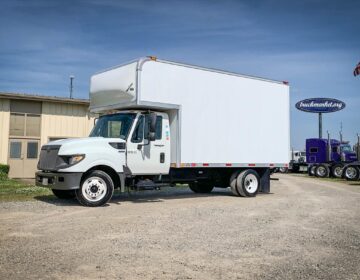 2012 INTERNATIONAL TERRASTAR BOX TRUCK 623980
