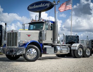 2018 PETERBILT 389 DAYCAB 448012