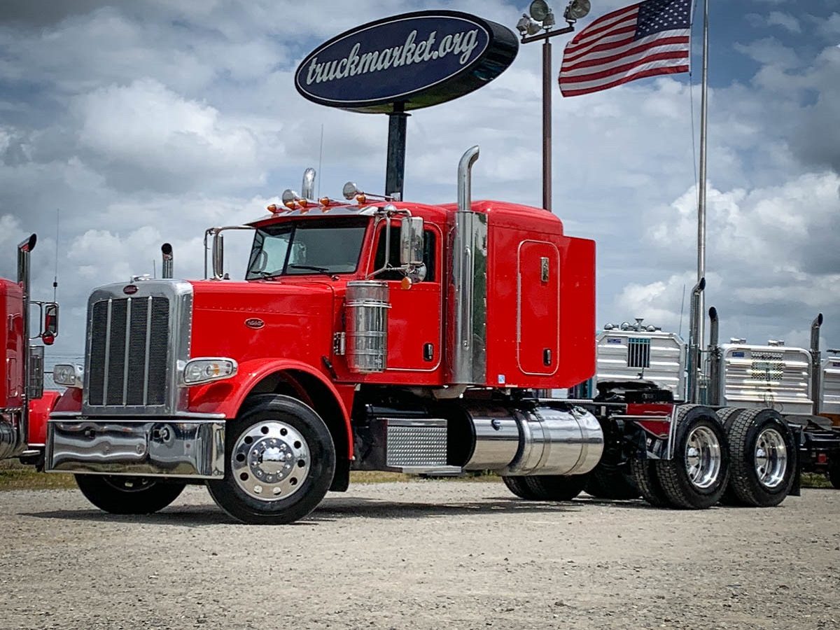 2016 PETERBILT 389 SLEEPER
