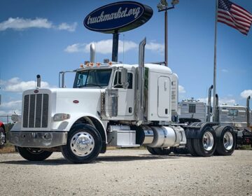 2014 PETERBILT 388 SLEEPER 235455