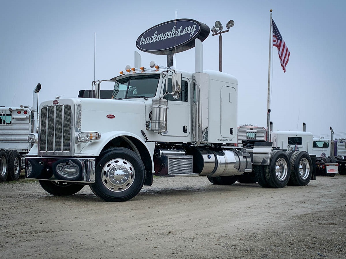 2018 PETERBILT 389 SLEEPER