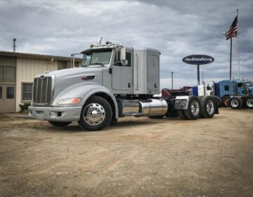 2009 PETERBILT 386 SLEEPER 776271