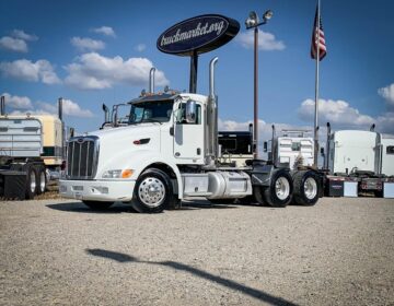 2012 PETERBILT 386 DAYCAB 161650