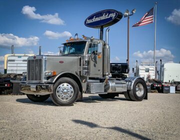 2001 PETERBILT 379 DAYCAB 565149