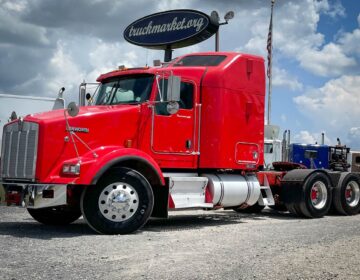 2007 KENWORTH T800 SLEEPER 214056