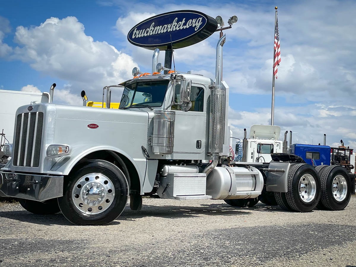 2015 PETERBILT 389 GLIDER KIT DAYCAB
