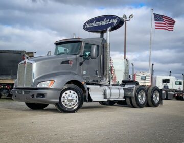 2013 KENWORTH T660 DAYCAB 340228