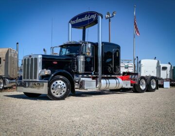 2017 PETERBILT 389 GLIDER 457103
