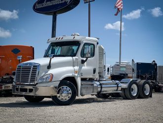 2012 FREIGHTLINER CASCADIA DAYCAB BK5598