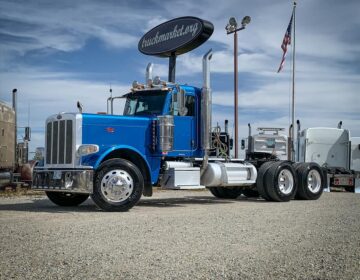 2017 PETERBILT 389 DAYCAB 417746