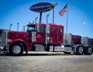 2022 PETERBILT 389 SLEEPER 802972