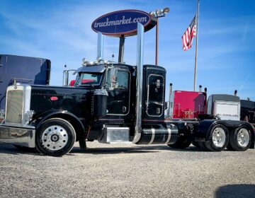 2020 PETERBILT 389 SLEEPER 692374