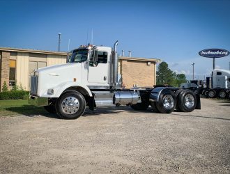 2006 KENWORTH T800 DAYCAB 138325